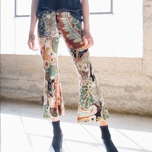 Novella royale iris bells